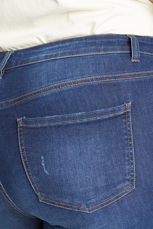 CURVY DESTRUCTED ANKLE SKINNY JEAN