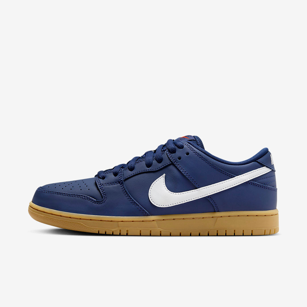Men's Nike SB Dunk Low 'Navy Gum' Shoes