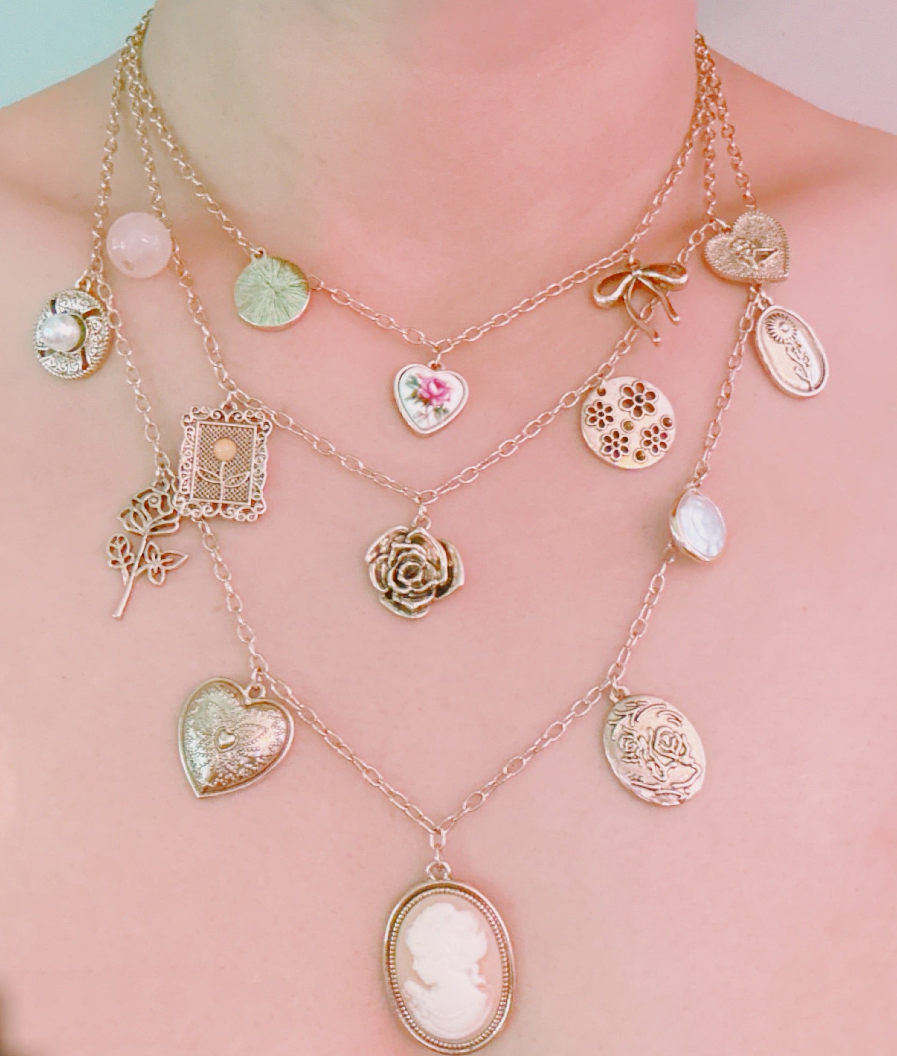 Vintage Rose Charm Layered Necklace – Romantic Multi-Strand Chain with Antique-Inspired Cameo Details